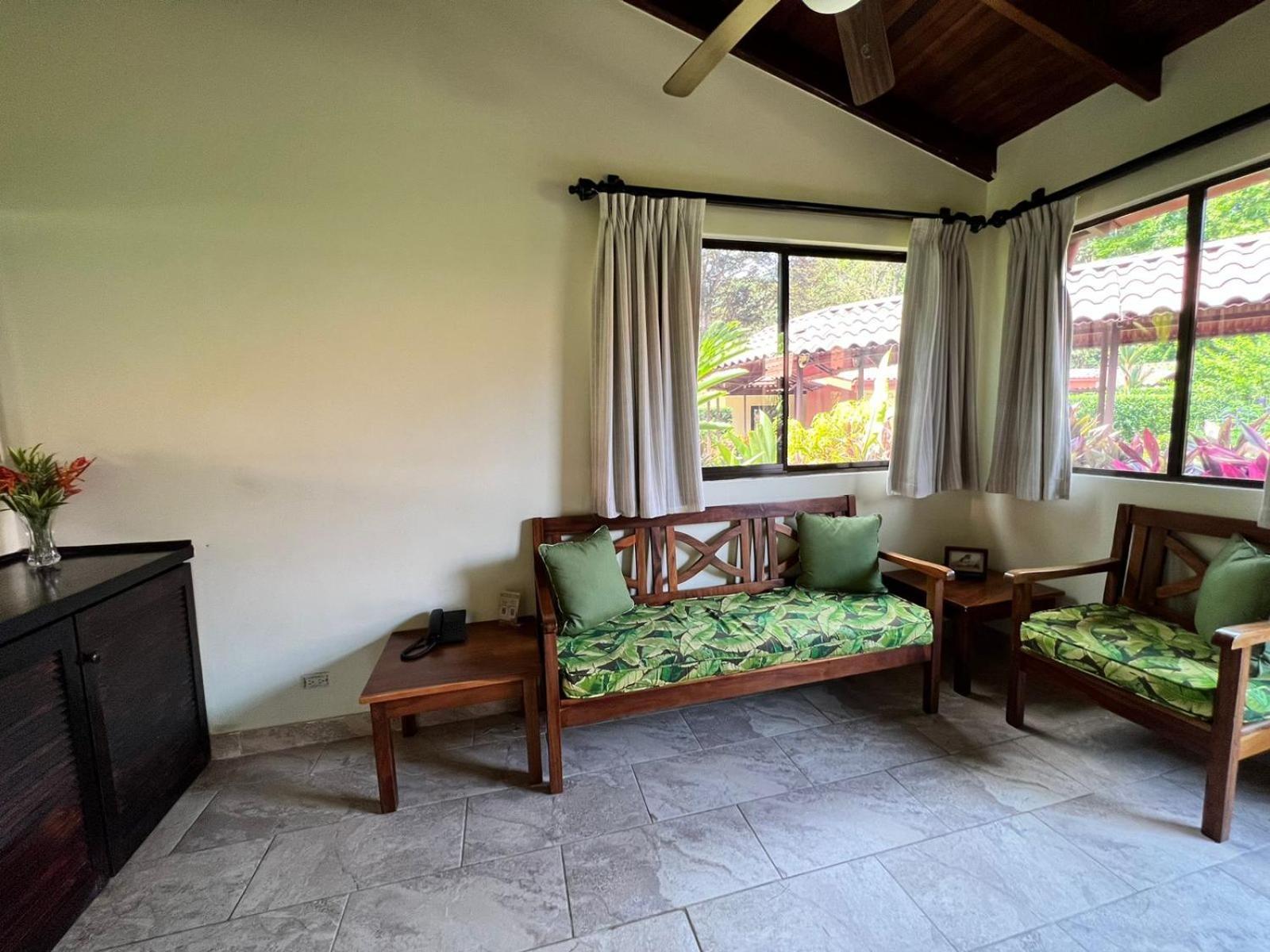La Foresta Nature Resort Quepos Ngoại thất bức ảnh