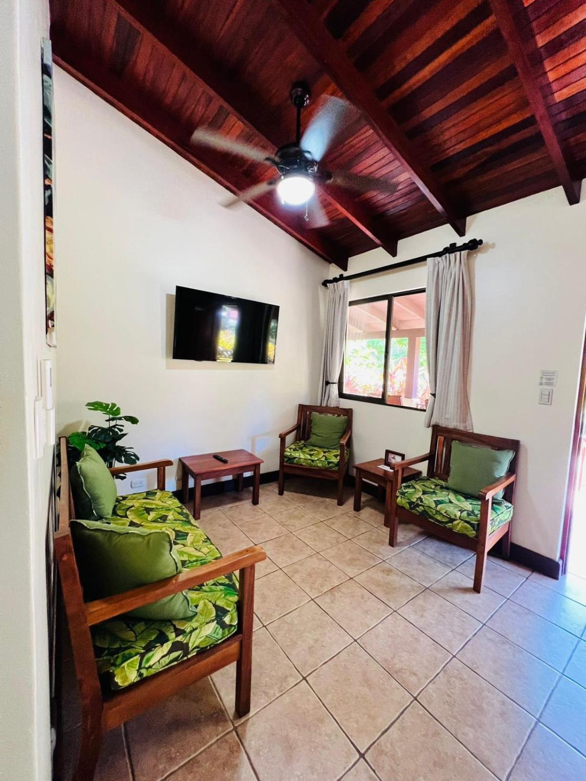 La Foresta Nature Resort Quepos Ngoại thất bức ảnh