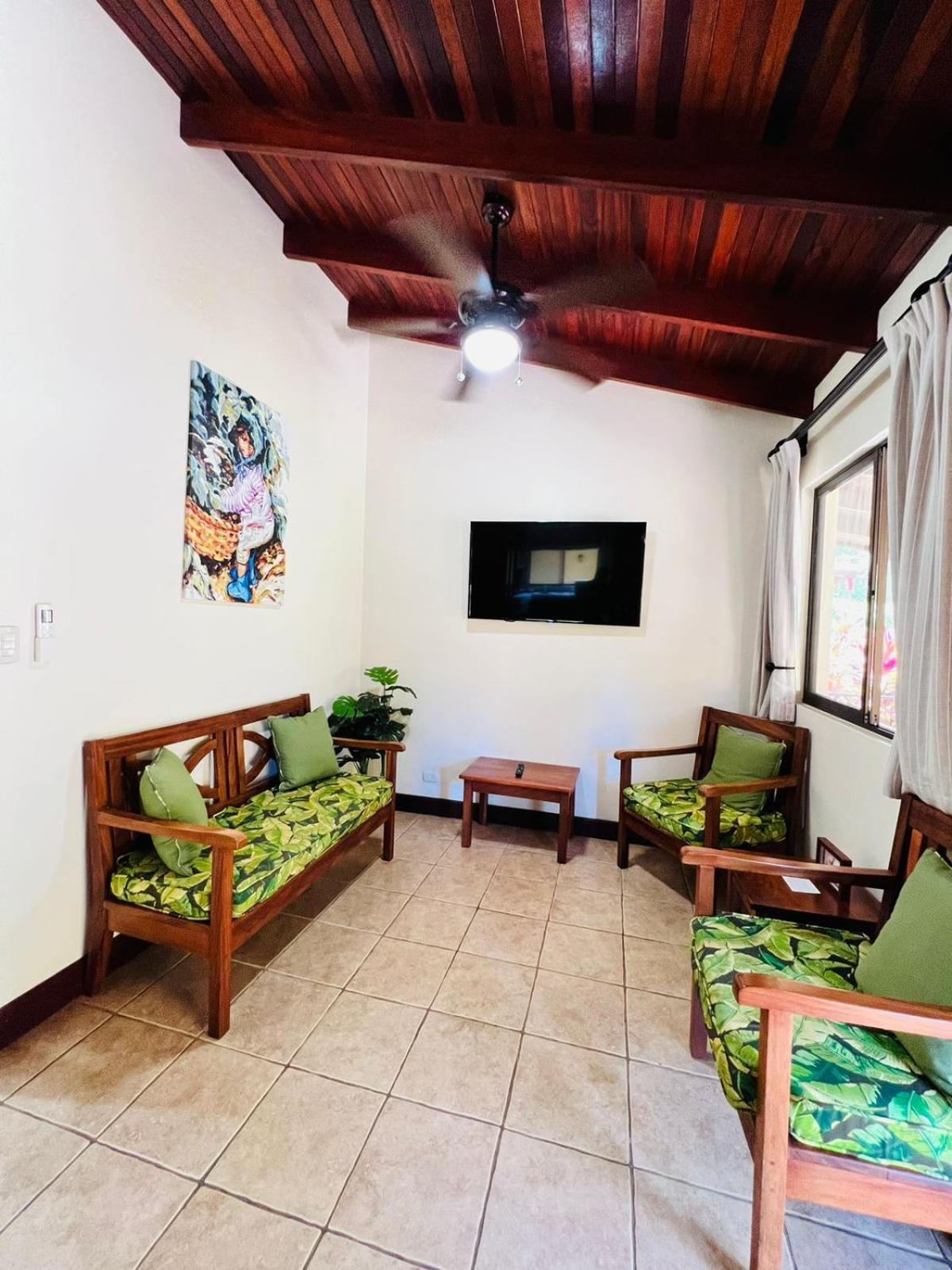 La Foresta Nature Resort Quepos Ngoại thất bức ảnh