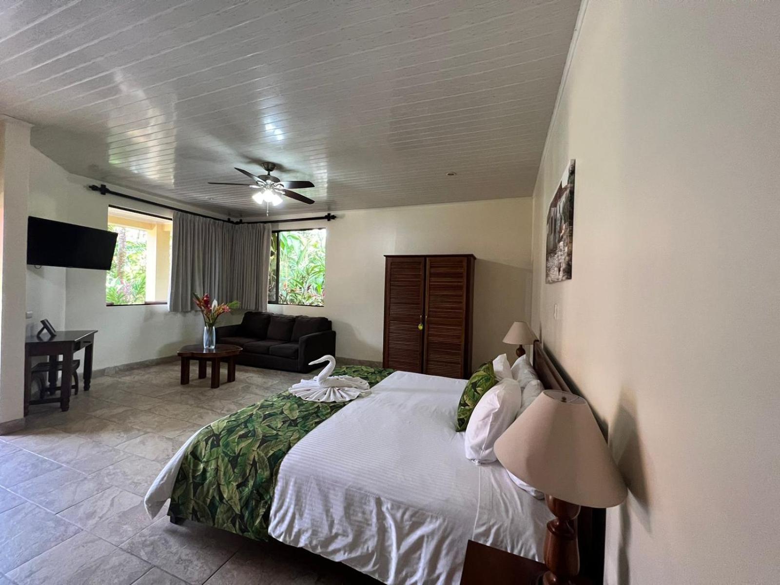 La Foresta Nature Resort Quepos Ngoại thất bức ảnh